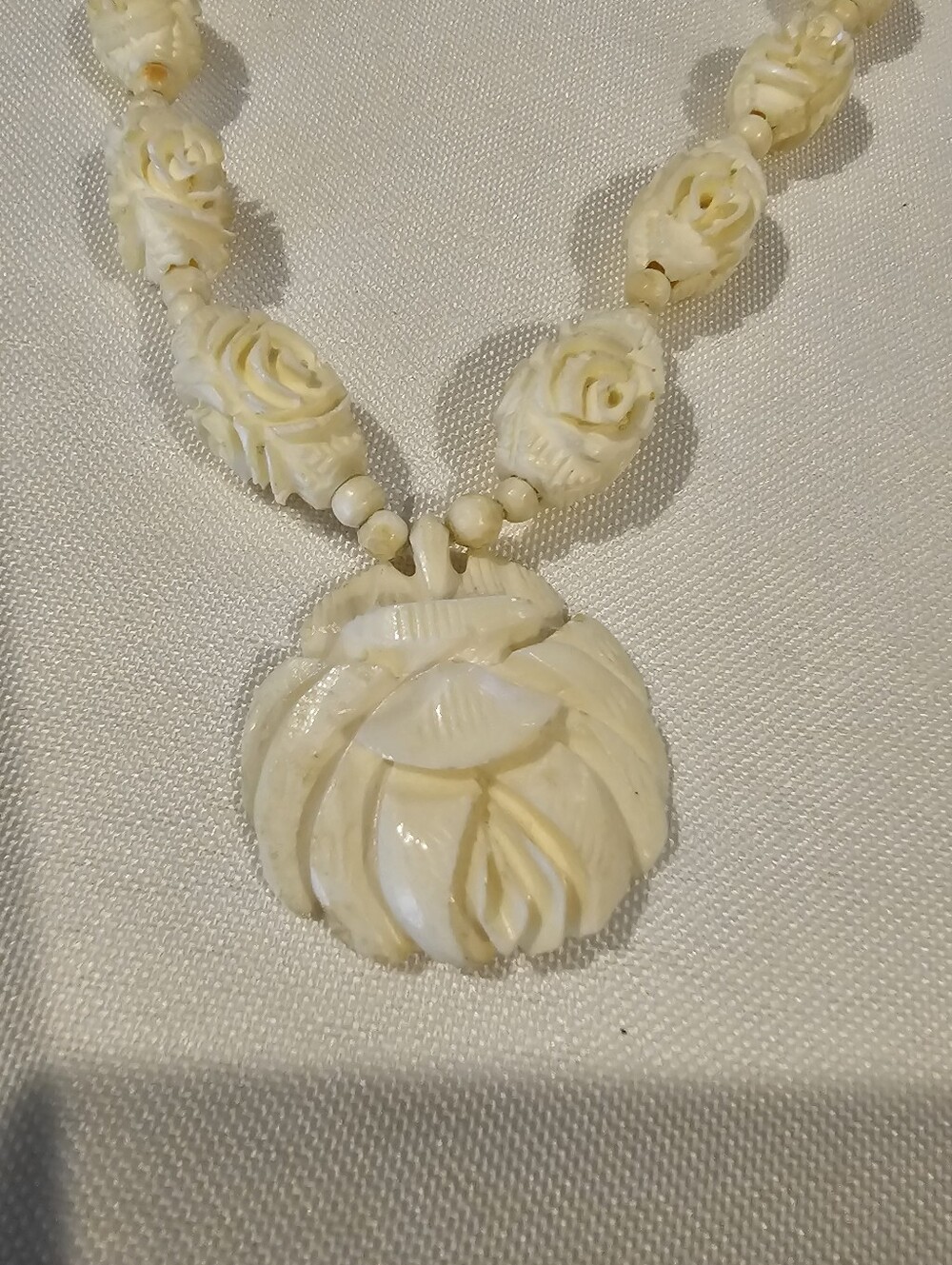 Vintage Bone Carved Necklace And Maching Earrings - Picture 2 of 3
